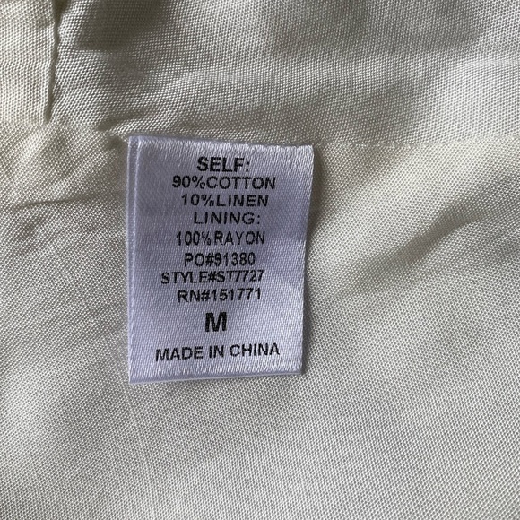 Le Lis Women’s Beige Button-Up Crop top Size M - Picture 3 of 6